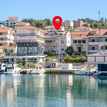 Seaside Apartments With A Swimming Pool Okrug Gornji, Ciovo - 11374 トロギール エクステリア 写真