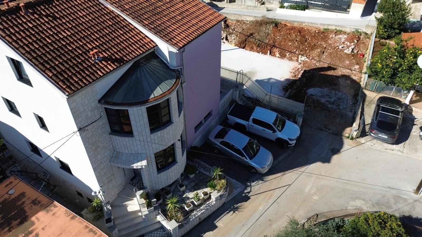 Seaside Apartments With A Swimming Pool Okrug Gornji, Ciovo - 11374 トロギール エクステリア 写真